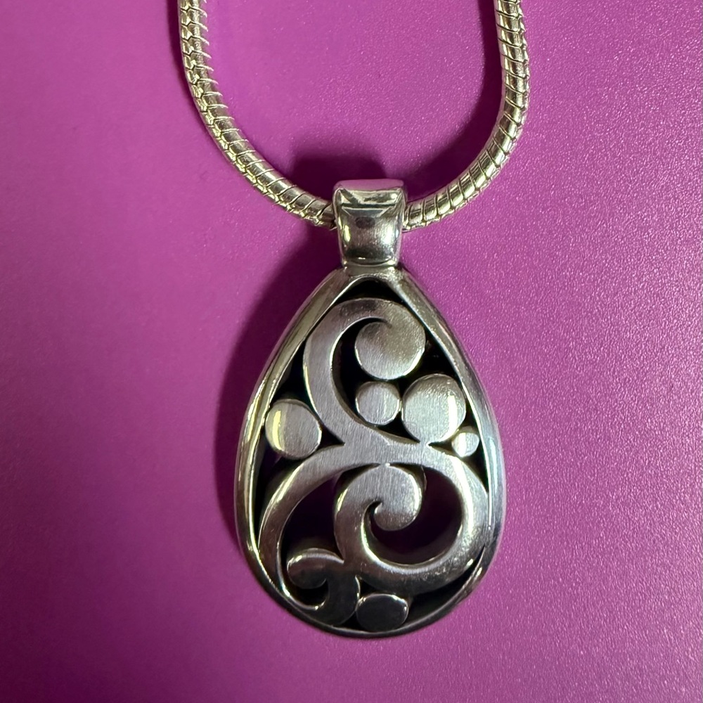 Brighton necklace w/pendant